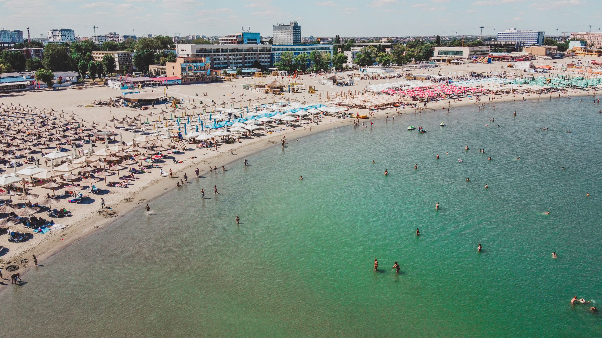 Cât costă cinci zile pe litoral în vârf de sezon