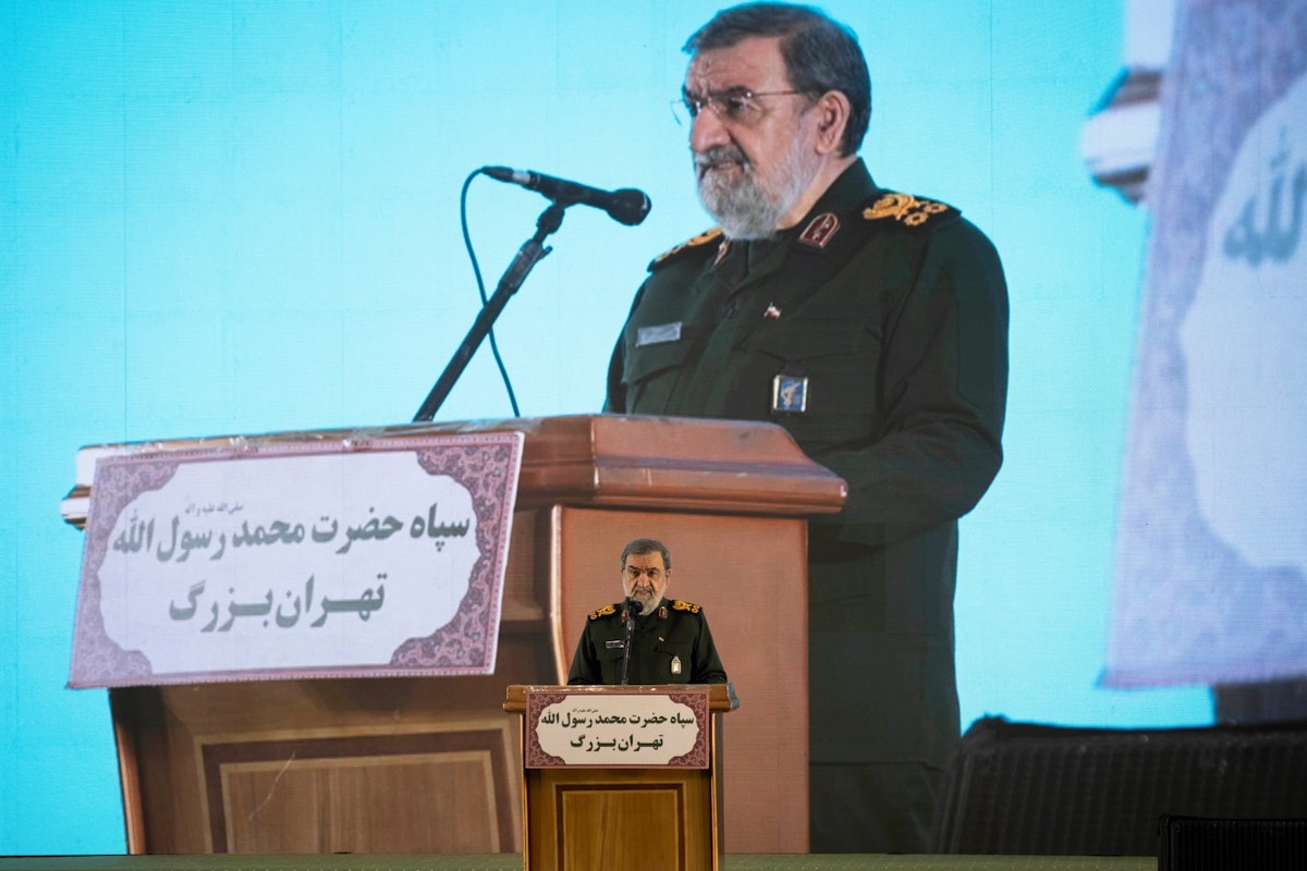 Mohsen Rezaee, consilierul principal al liderului suprem iranian, în timpul unei declarații publice