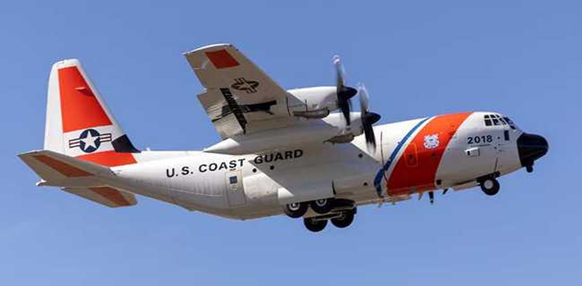 Aeronavă HC-130 a Gărzii de Coastă americane, similară celei care a reperat barca răsturnată din Marea Bering. Imagine ilustrativă furnizată de Garda de Coastă a SUA.