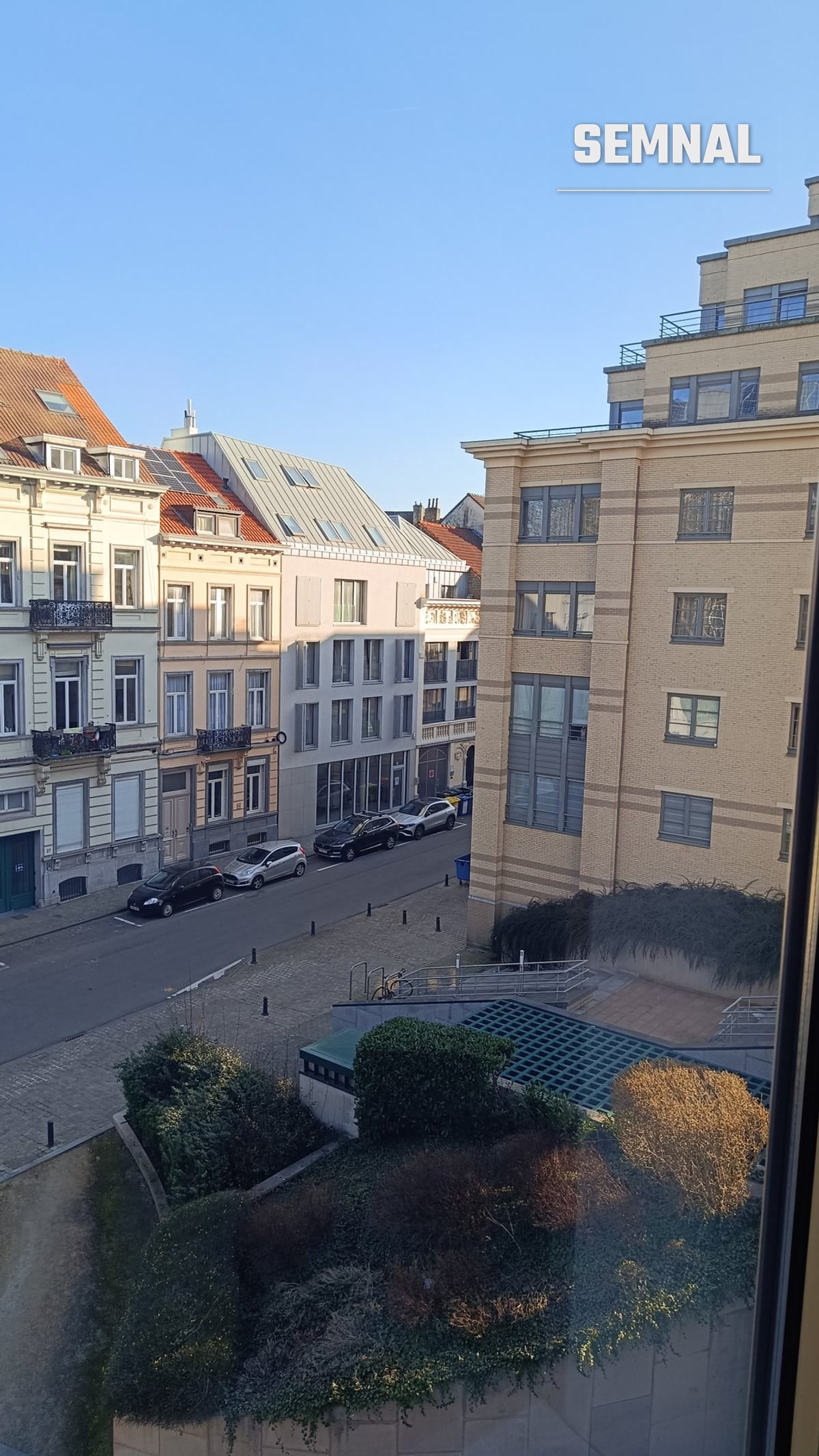 Vedere urbană din zona hotelului, spre centrul Bruxellesului
