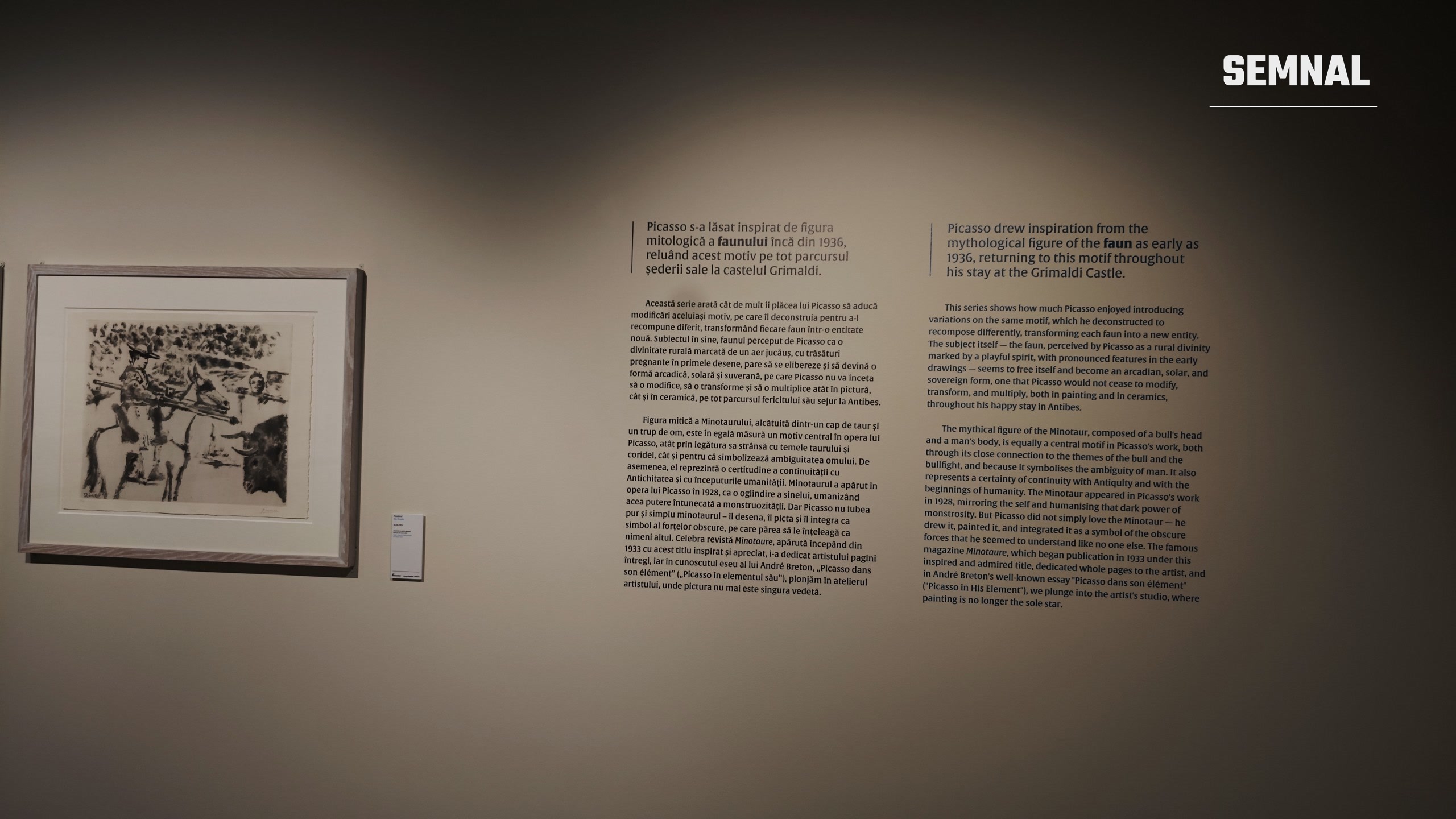 Gravură cu scenă de coridă și textul despre faun și Minotaur din expoziție. Fotografie realizată de Lucian Dinu