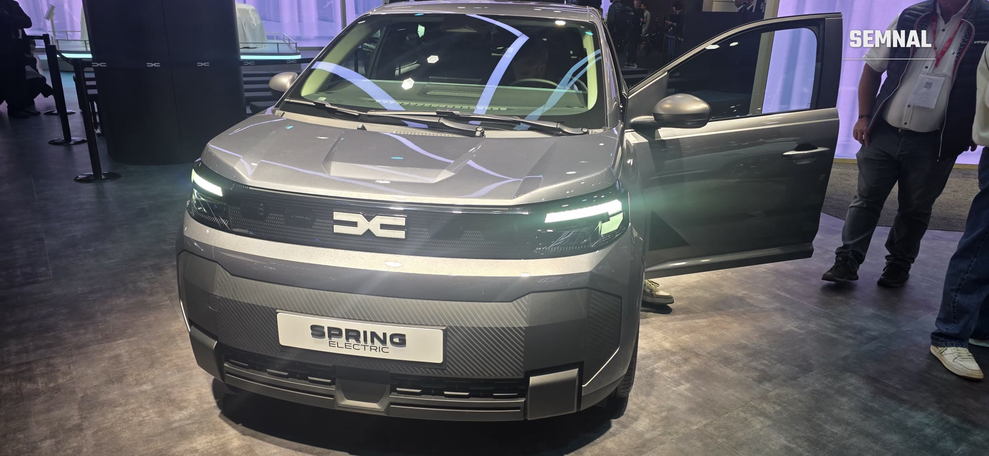 Noua Dacia Spring Electric, a doua generație, văzută din față