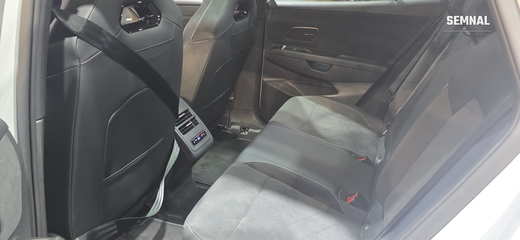Bancheta din spate a ID. Tiguan