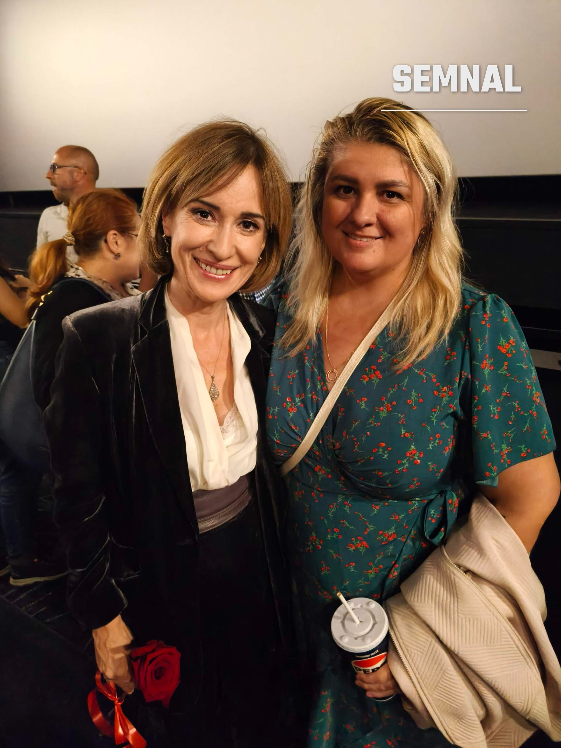 Medeea Marinescu, alături de Alina Petrea, la avanpremiera „Delta Sălbatică” (Fotografie realizată de Mugur Petrea)
