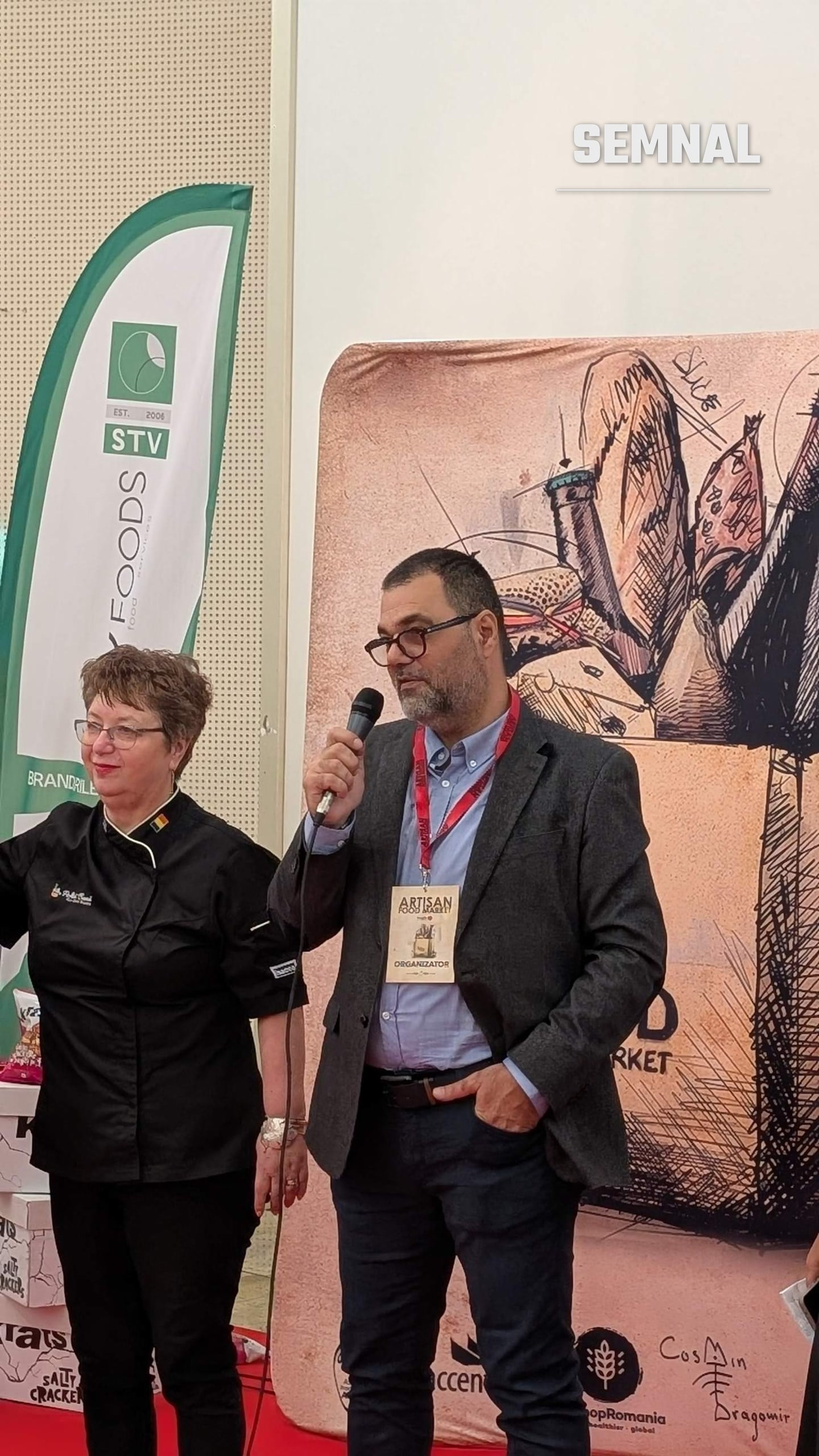 Ciprian Dincă, organizatorul Artisan Food Market, la conferința de deschidere. Fotografie realizată de Lucian Dinu