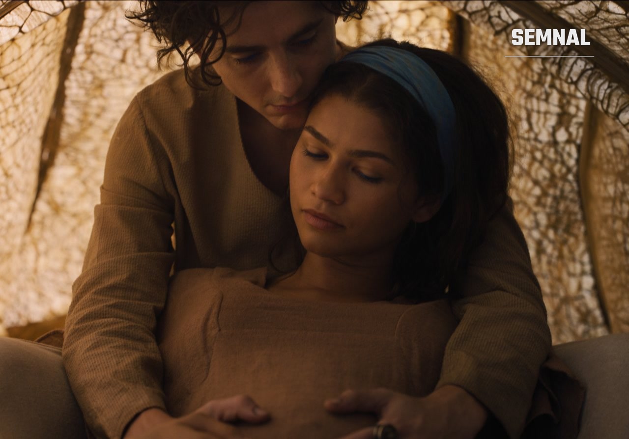 Timothée Chalamet și Zendaya, în rolurile lui Paul Atreides și Chani, într-o scenă din „Dune: Partea III”. Foto: Warner Bros. Pictures / Legendary Pictures