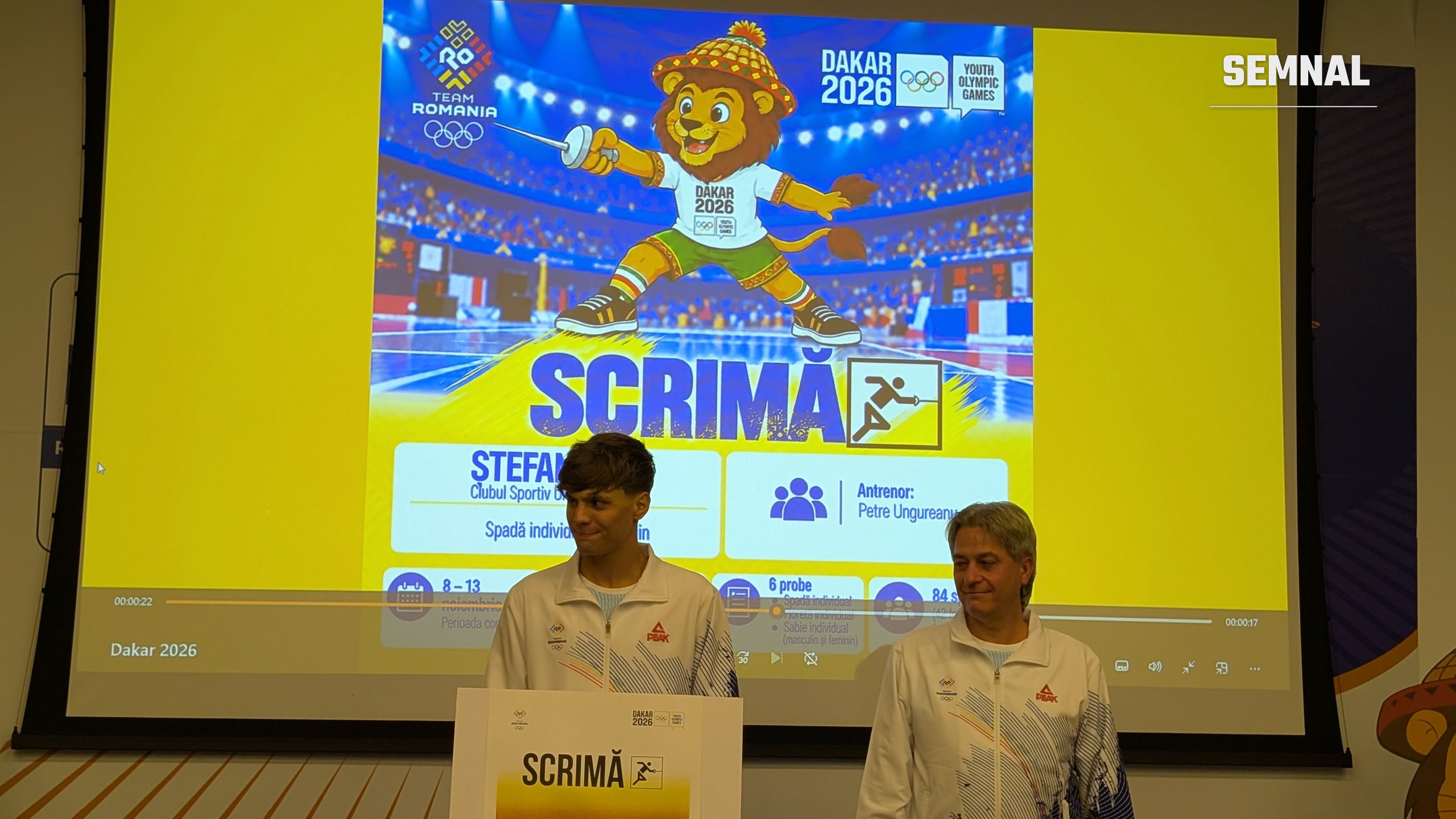 Scrimă: Ștefan Popa și antrenorul Petre Ungureanu. Fotografie realizată de Lucian Dinu