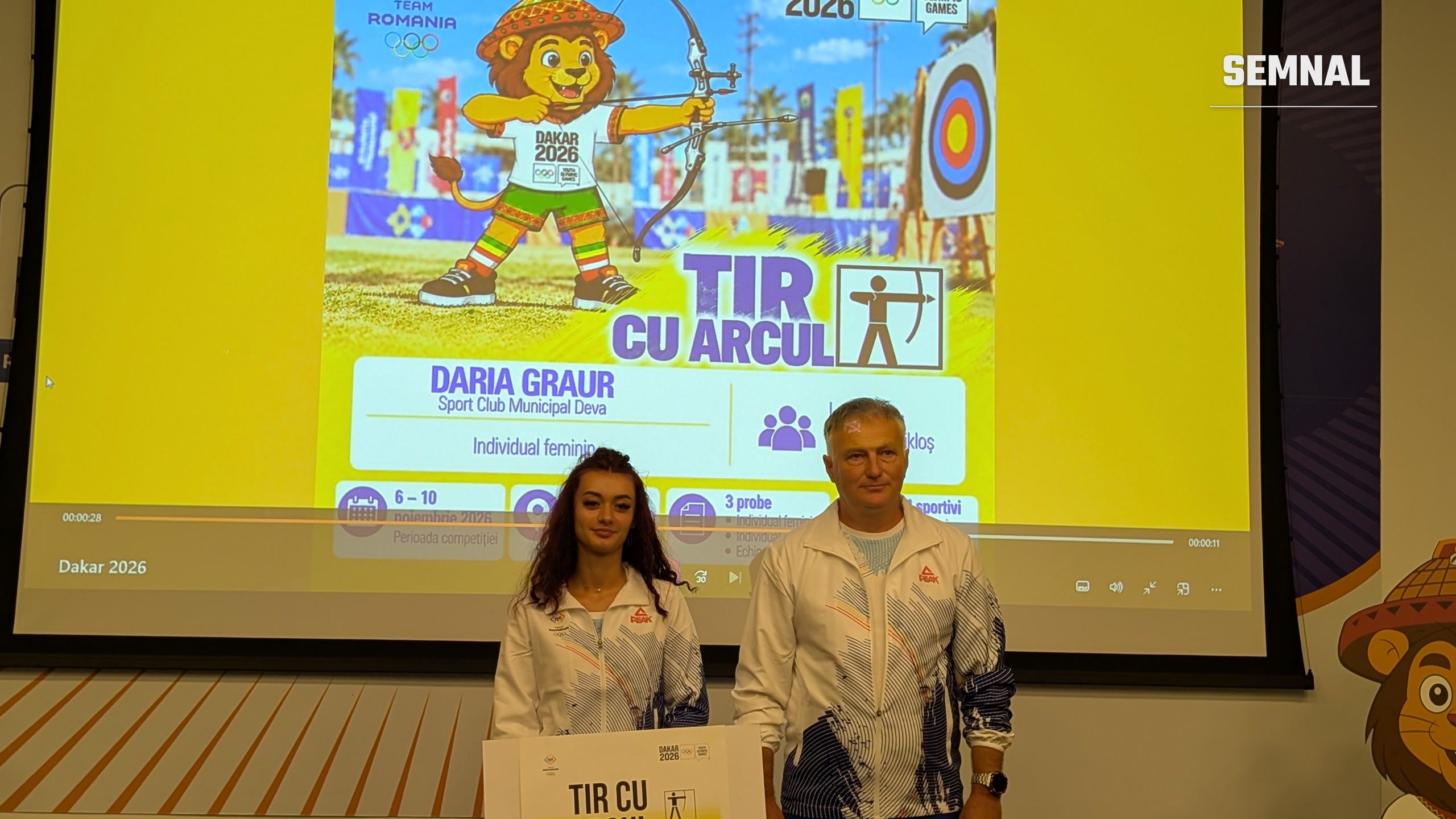 Tir cu arcul: Daria Graur și antrenorul Zoltan Mikloș. Fotografie realizată de Lucian Dinu