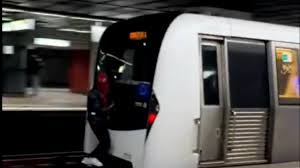 Joc mortal la metrou: Poliția Capitalei trage un semnal de alarmă