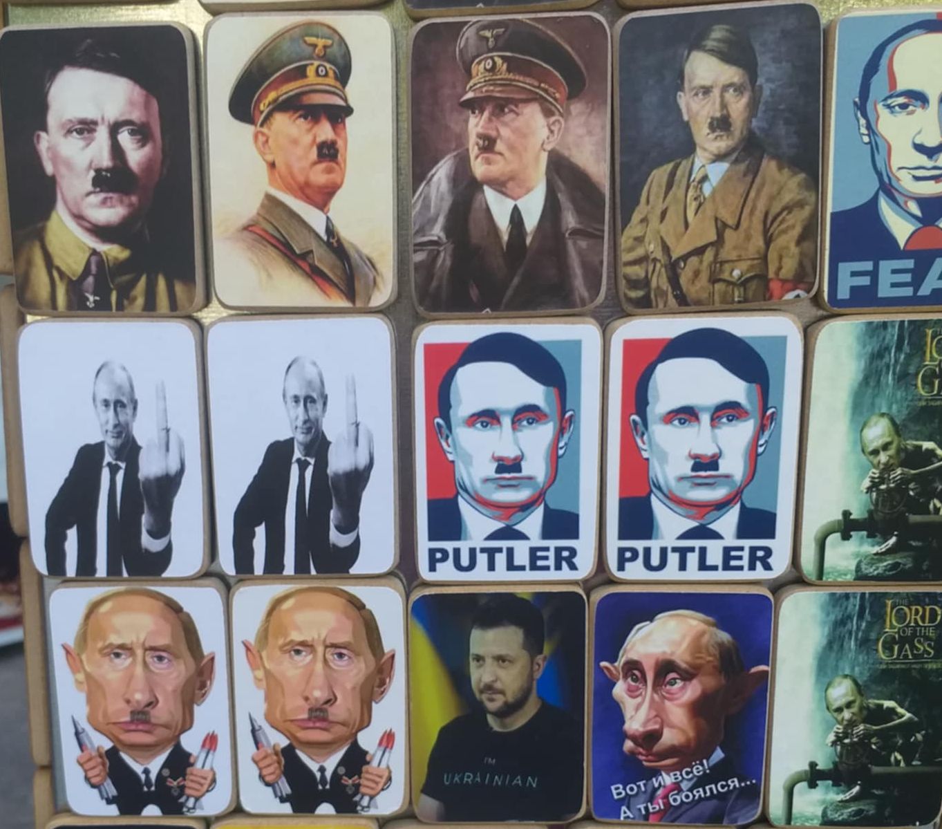 Bere rece, înghețată și cafea, lângă magneți cu Hitler, Ceaușescu, Putin și Todor Jivkov