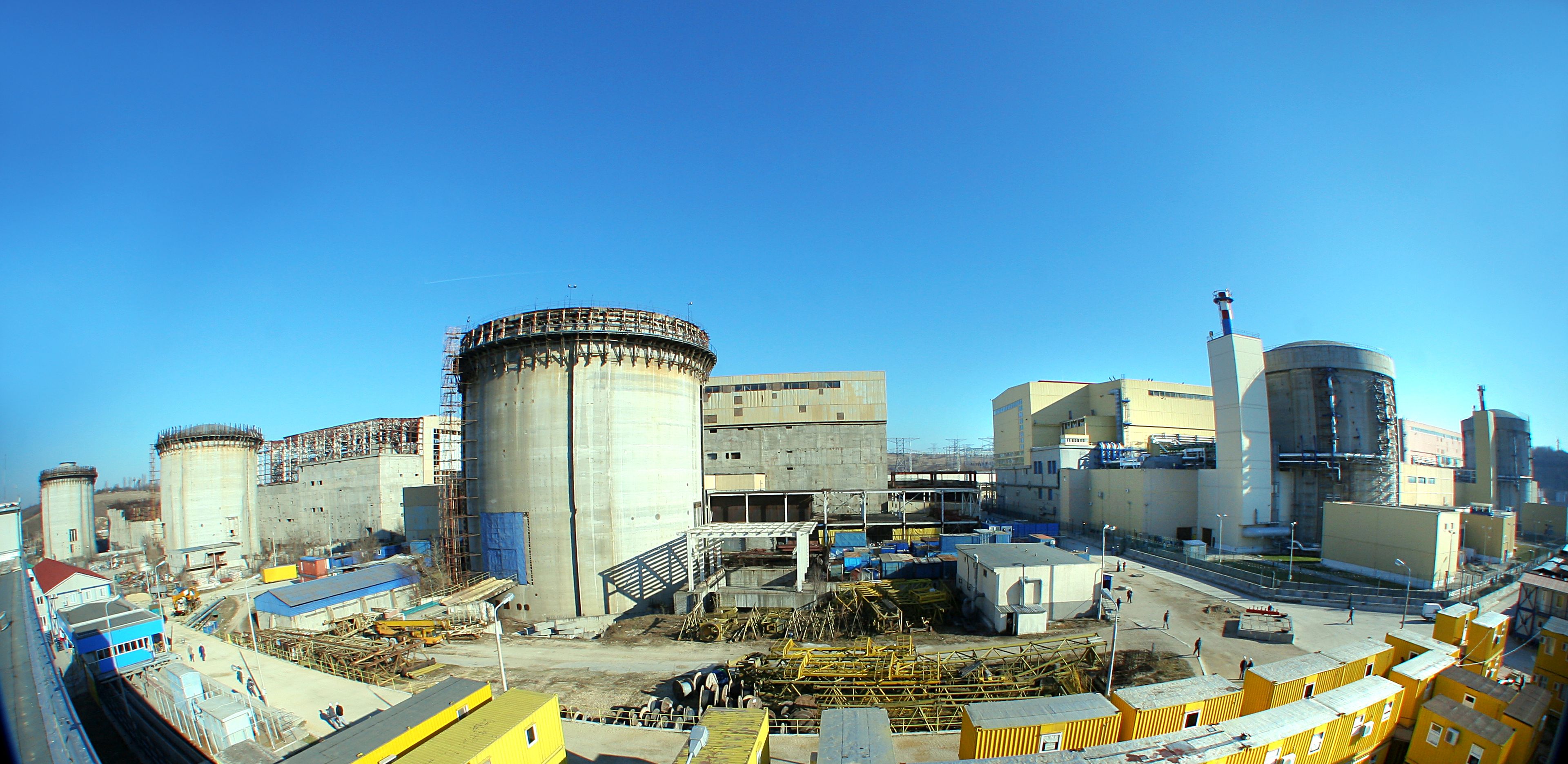 Armata detonează o stâncă din Dunăre ca să salveze Centrala Nucleară de la Cernavodă