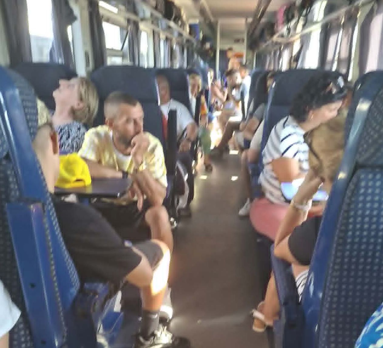 Călătorie în „iadul” CFR: de la Eforie Nord la Constanța, în plină vară, fără aer condiționat