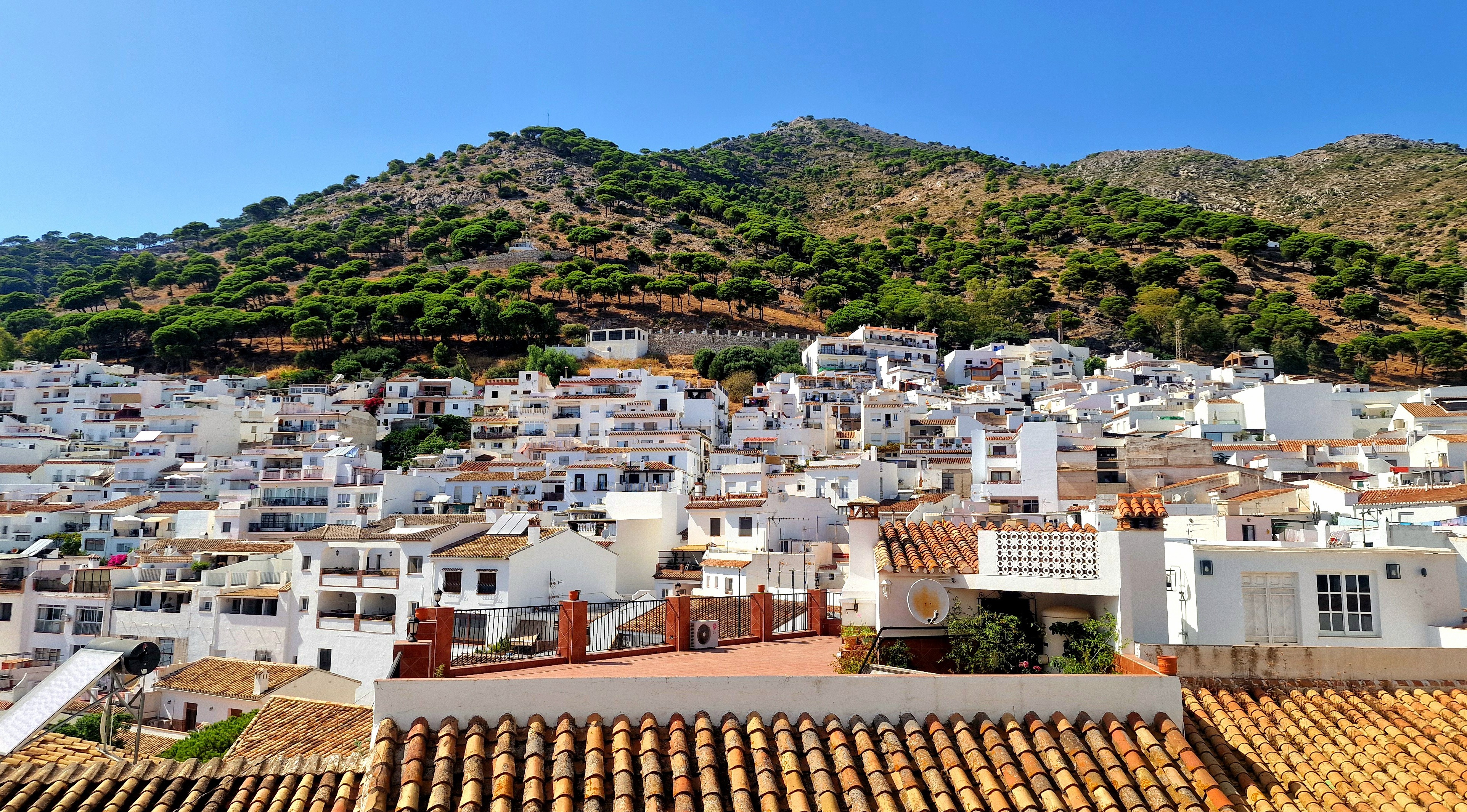 Mijas: case albe, străduțe înguste și o bucată de Andaluzie care merită descoperită