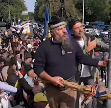auristi la protest.png
