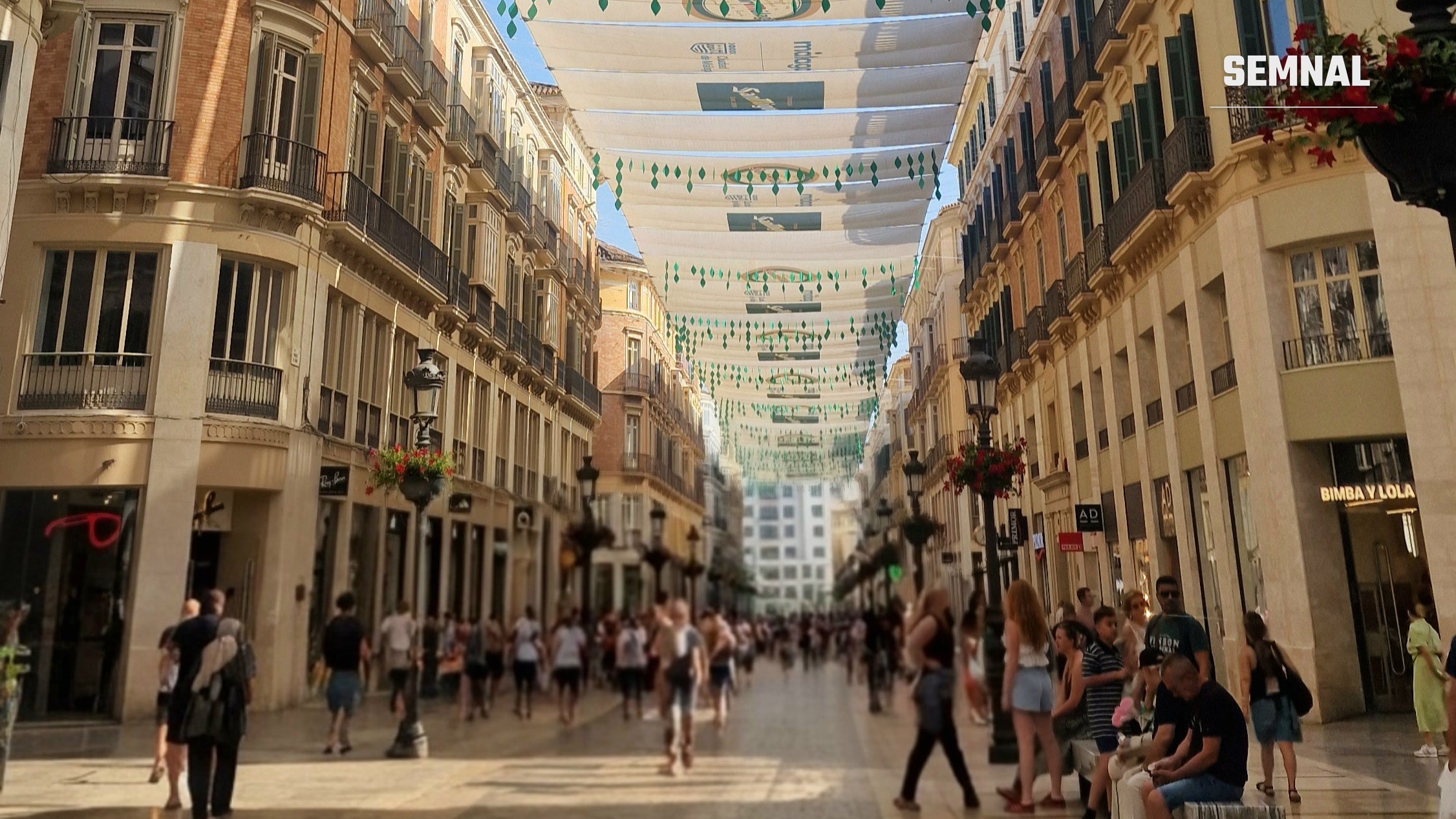 Calle Larios, cea mai cunoscuta strada din Malaga